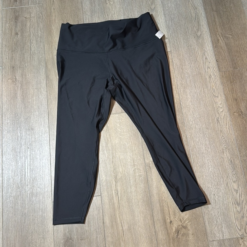NWT! Black Extra High-Waisted Leggings - Size 2X 🪕 - Picture 9 of 10